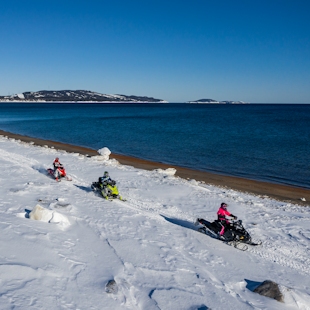 Snowmobilers in Sept-Îles in Côte-Nord